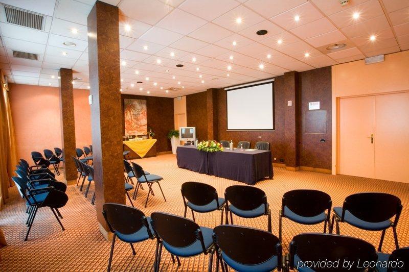 San Giorgio di Mantova B&B Hotel Mantova מתקנים תמונה