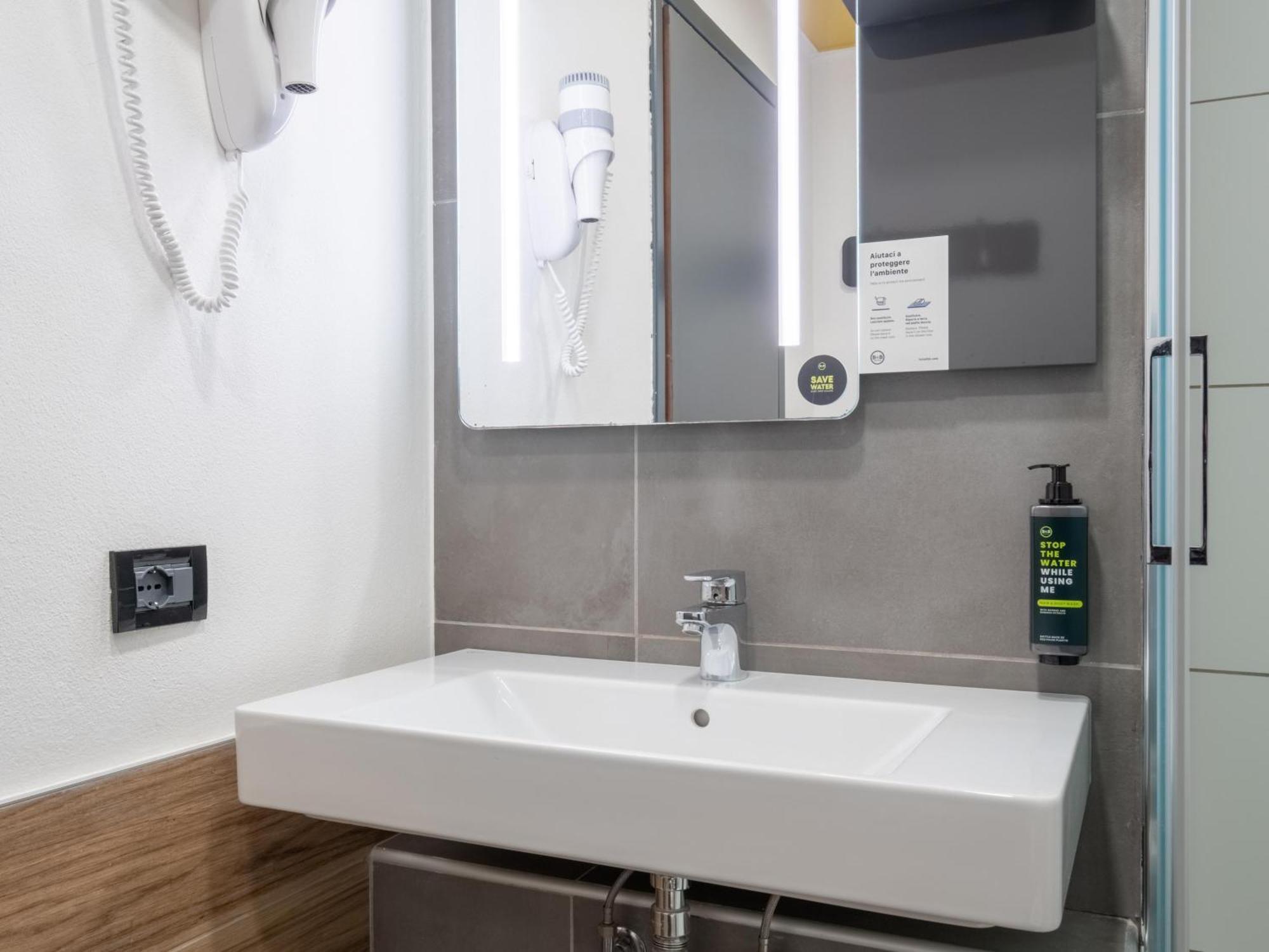 San Giorgio di Mantova B&B Hotel Mantova מראה חיצוני תמונה